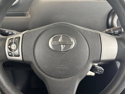 Used 2012 Scion xB FWD image 32