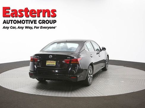 Used 2022 Nissan Altima 2.5 SV FWD image 39