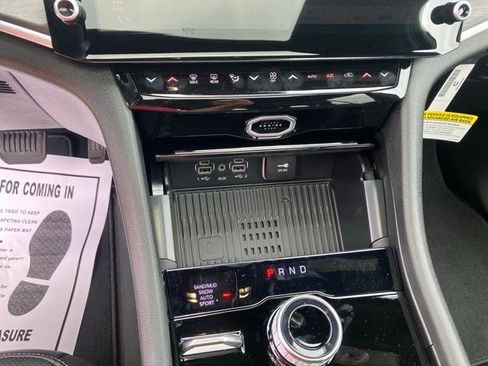 New 2026 Jeep Grand Cherokee Limited AWD/4WD image 18