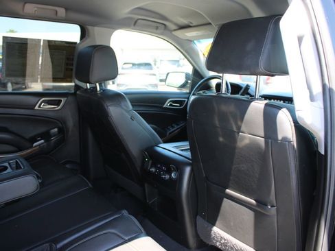 Used 2020 GMC Yukon XL Denali RWD image 38