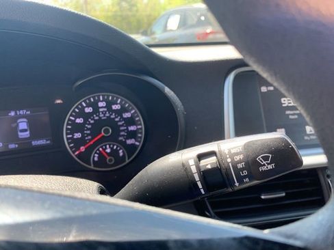 Used 2020 Kia Optima LX image 27