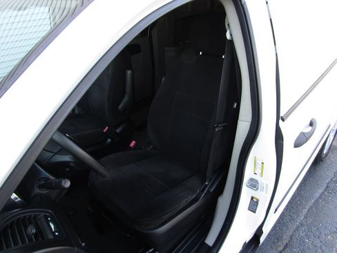 Used 2013 RAM C/V Tradesman FWD image 22