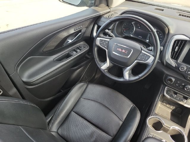 Used 2024 GMC Terrain SLT AWD/4WD image 14