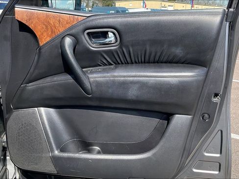 Used 2023 Nissan Armada SL image 24