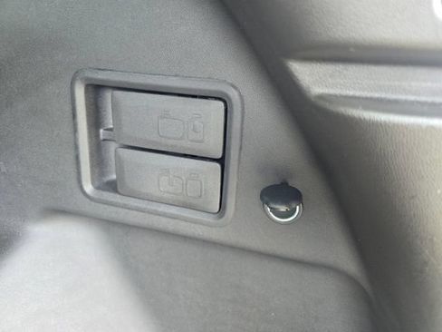 Used 2022 Chevrolet Equinox LT FWD image 33