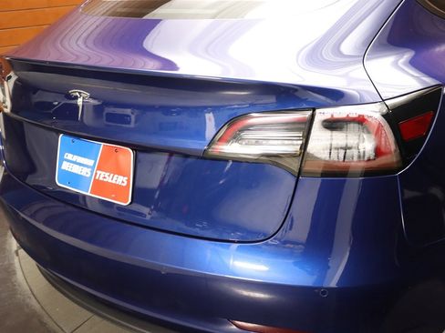 Used 2022 Tesla Model 3 image 45