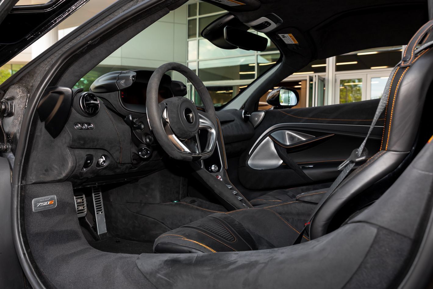 Used 2024 McLaren 750S RWD image 45