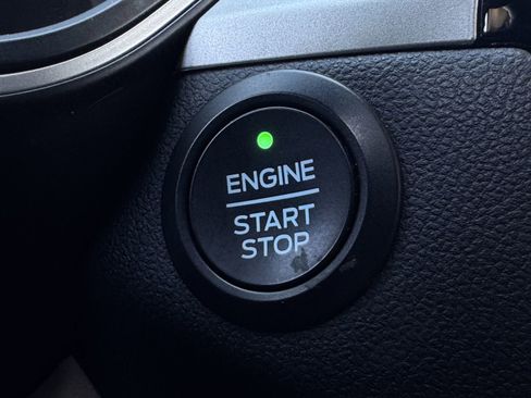 Used 2020 Ford Escape SEL image 23