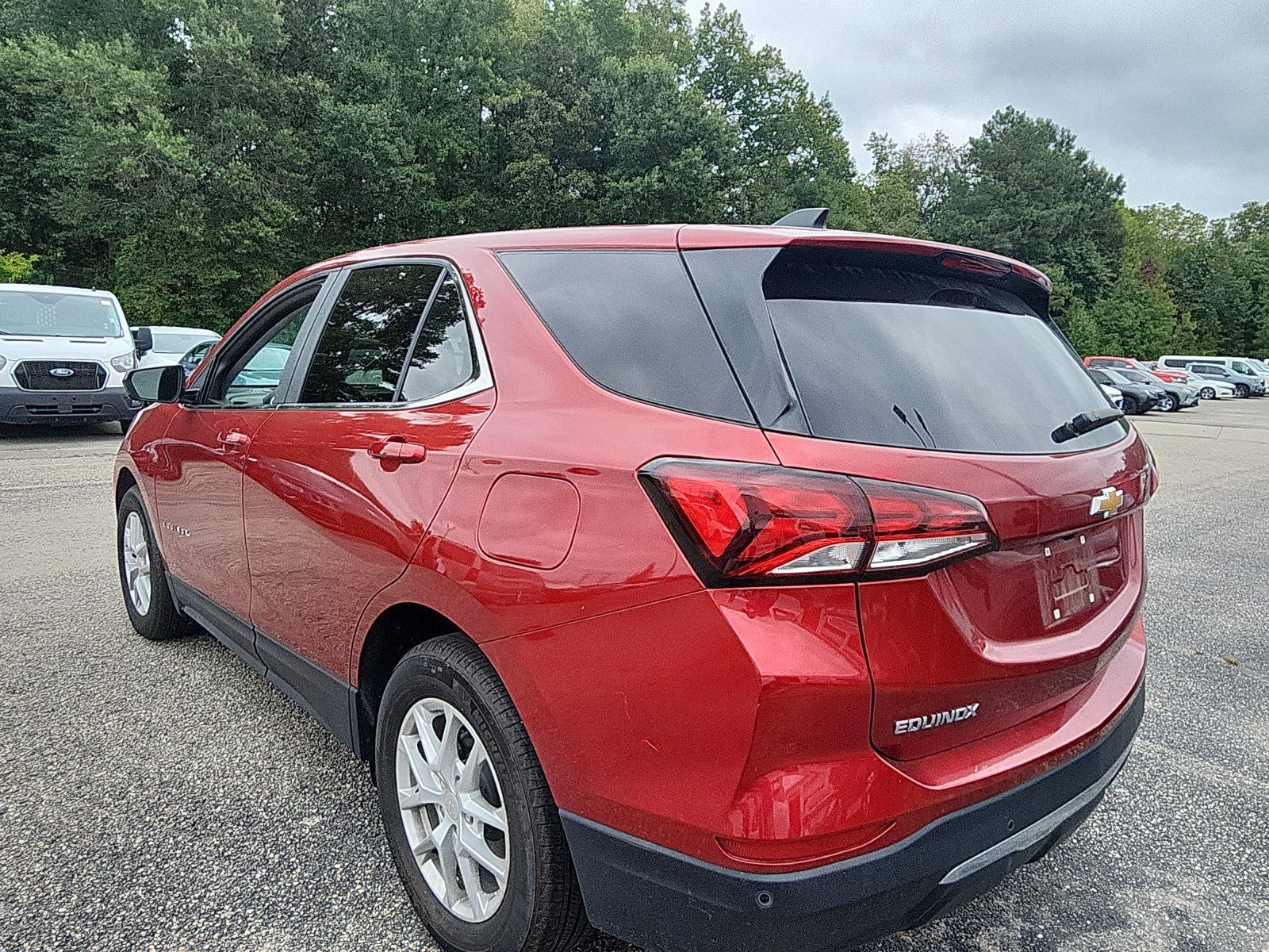 Used 2024 Chevrolet Equinox LT FWD image 3