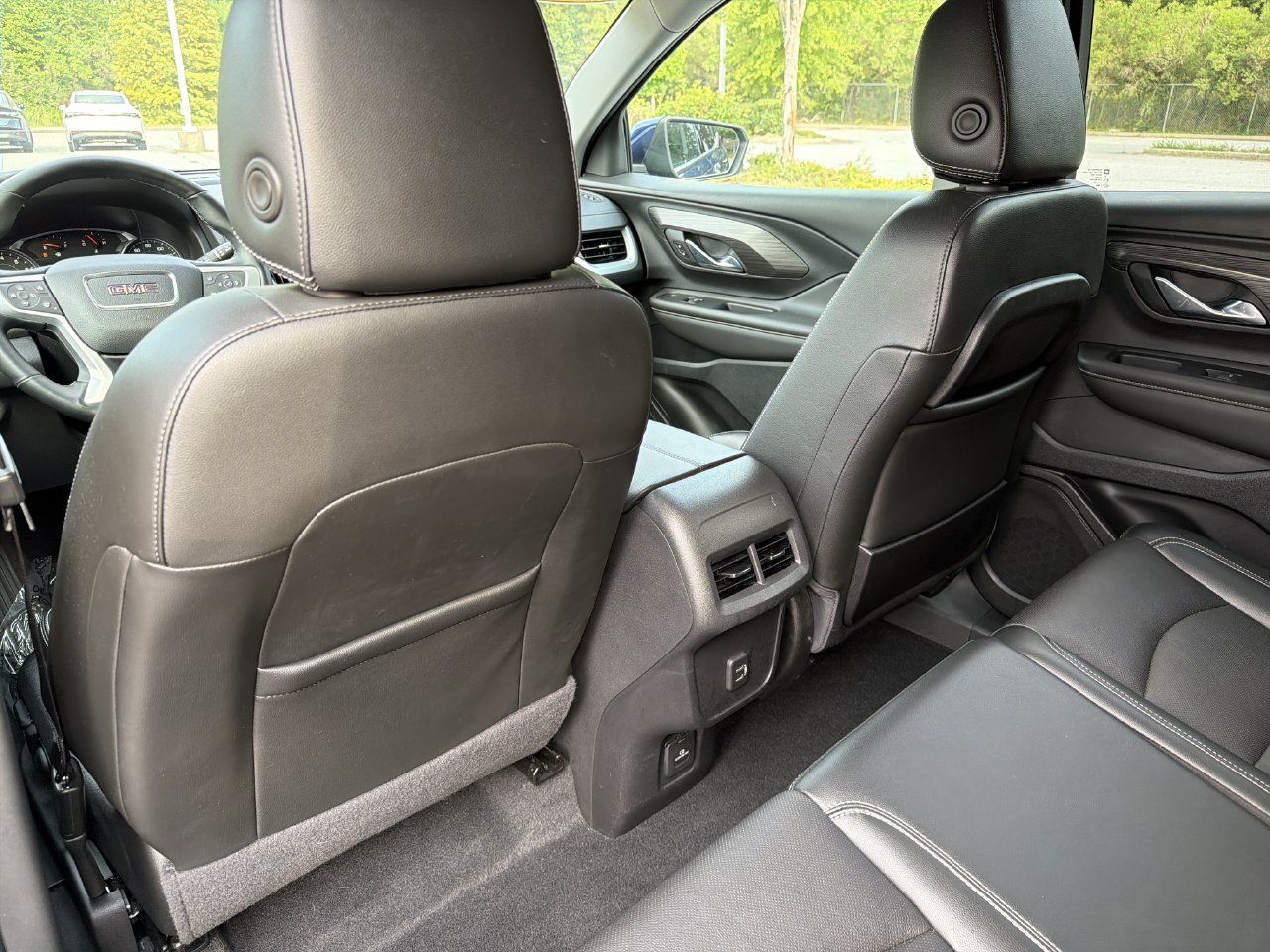 Used 2023 GMC Terrain SLT w/ Infotainment Package II FWD image 22
