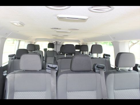 Used 2022 Ford Transit 350 XLT RWD image 10