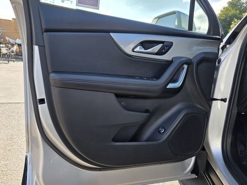 Used 2019 Chevrolet Blazer LT image 11