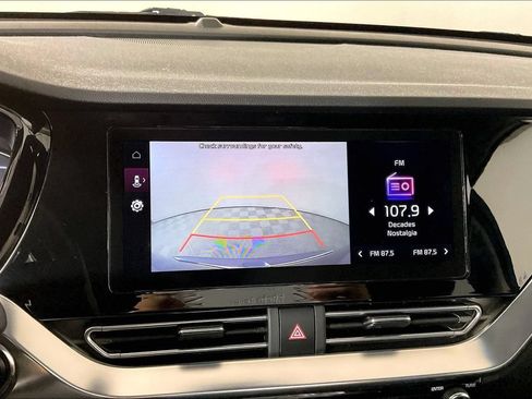 Used 2022 Kia Niro Touring Special Edition FWD image 21