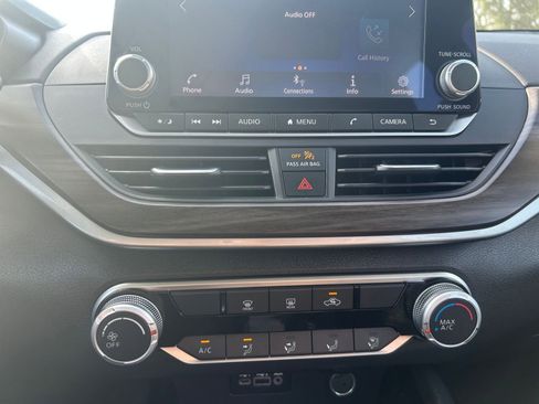 Used 2024 Nissan Altima 2.5 SV image 20