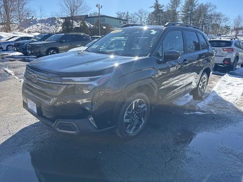 Used 2025 Subaru Forester Limited image 7