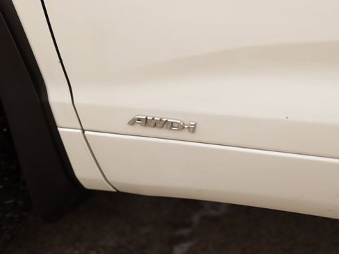 Used 2019 Toyota Highlander Limited Platinum image 45