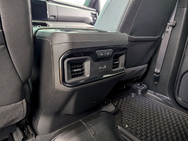 Used 2026 GMC Sierra 2500 AT4 AWD/4WD image 22