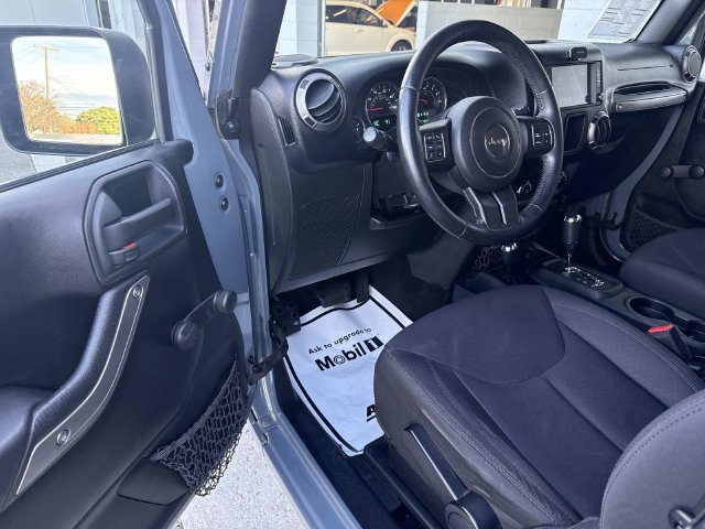 Used 2015 Jeep Wrangler Sport AWD/4WD image 39