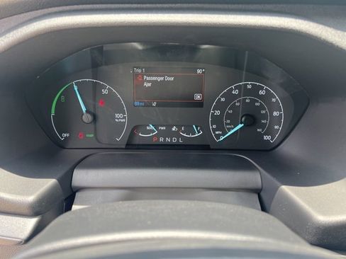 New 2023 Ford E-Transit Medium Roof image 31