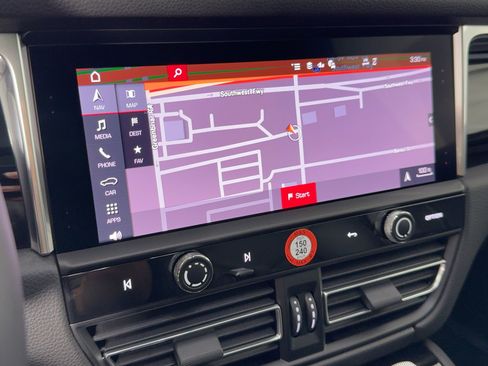 Used 2026 Porsche Macan S image 24