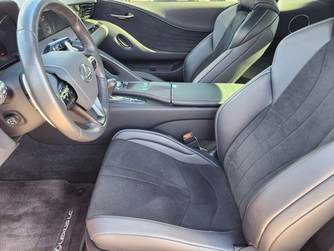 Used 2018 Lexus LC 500 Coupe image 17