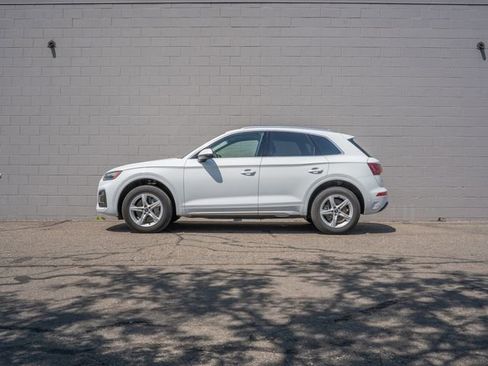 Used 2024 Audi Q5 2.0T Premium AWD/4WD image 2