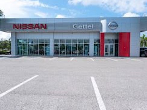 Used 2021 Jeep Grand Cherokee L Limited w/ Luxury Tech Group II image 9