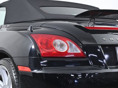 Used 2005 Chrysler Crossfire Convertible image 8