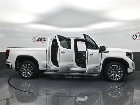Used 2023 GMC Sierra 1500 Denali w/ Denali Reserve Package image 32