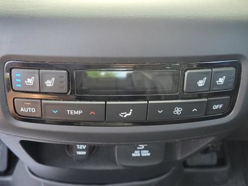Used 2022 Hyundai Palisade Limited AWD/4WD image 16