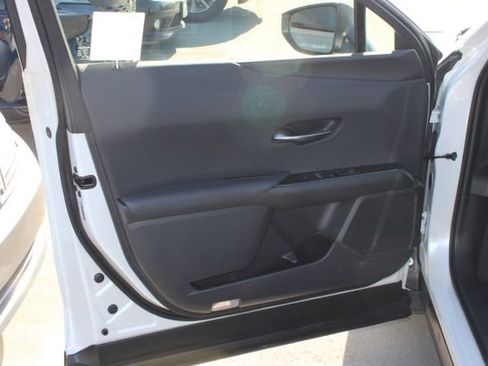 Certified 2025 Lexus UX 300h FWD image 11