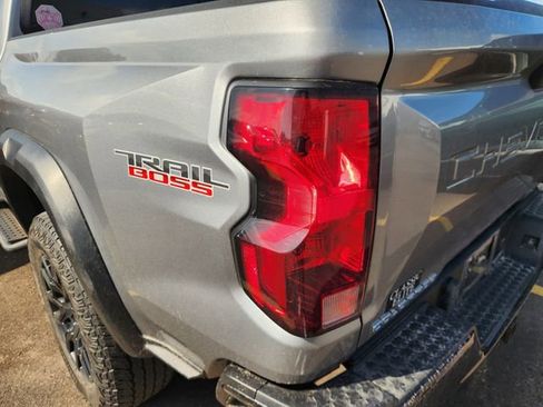 Used 2024 Chevrolet Colorado Trail Boss w/ Advanced Trailering Package AWD/4WD image 7