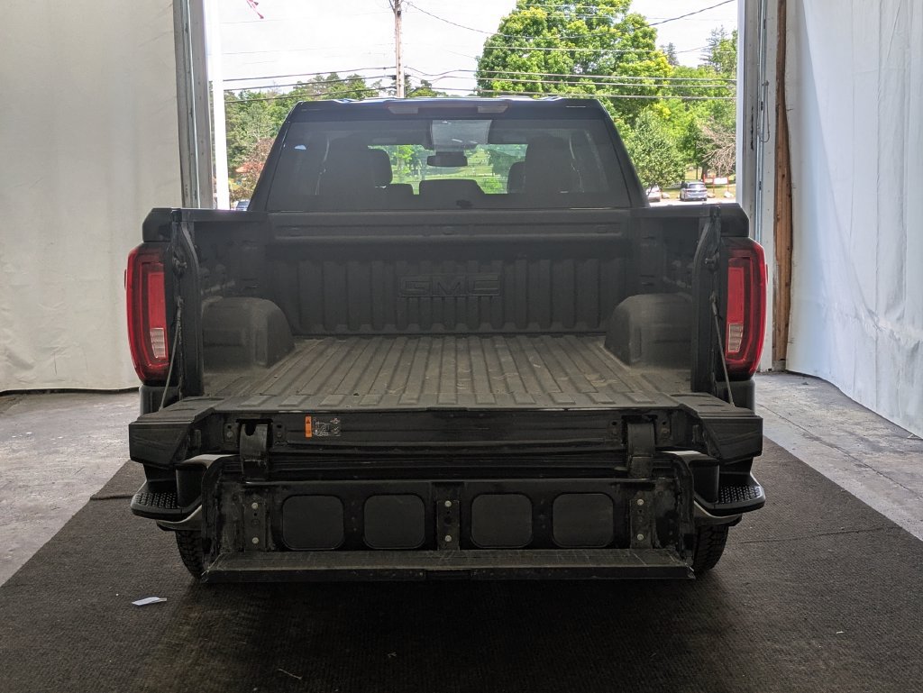 Used 2022 GMC Sierra 1500 SLT w/ X31 Off-Road Package AWD/4WD image 20