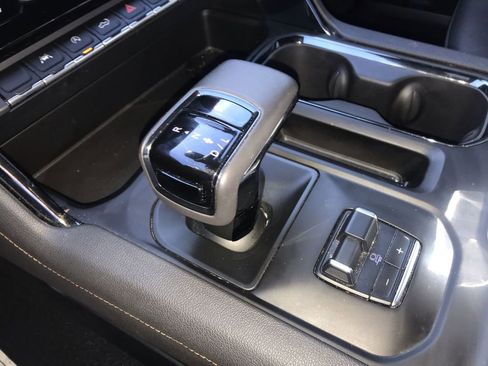 Used 2022 GMC Sierra 1500 AT4 w/ AT4 Preferred Package image 19