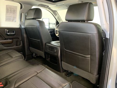 Used 2018 GMC Sierra 2500 Denali w/ Duramax Plus Package image 39