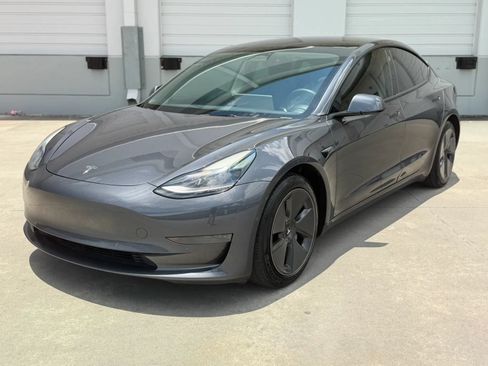 Used 2021 Tesla Model 3 Standard Range Plus RWD image 1