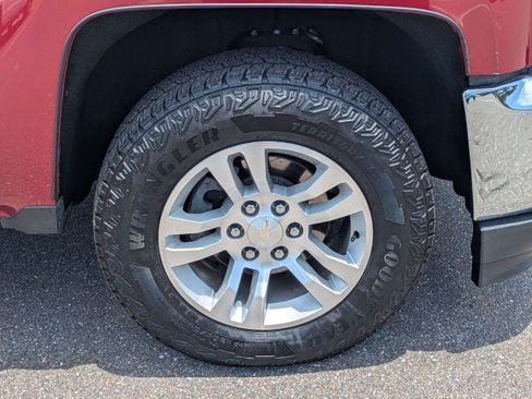 Used 2018 Chevrolet Silverado 1500 LT w/ All Star Edition RWD image 10