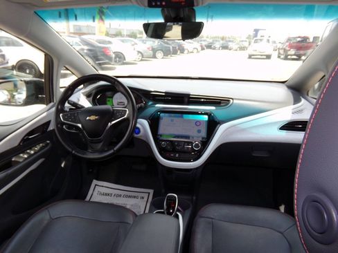 Used 2020 Chevrolet Bolt Premier image 25