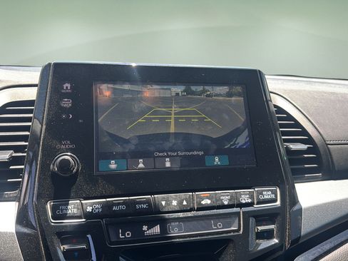 Used 2023 Honda Odyssey Touring image 12