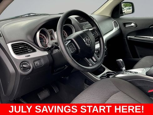 Used 2019 Dodge Journey SE FWD image 15