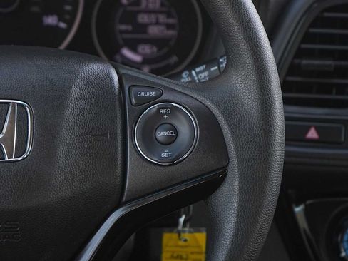 Used 2022 Honda HR-V LX image 18