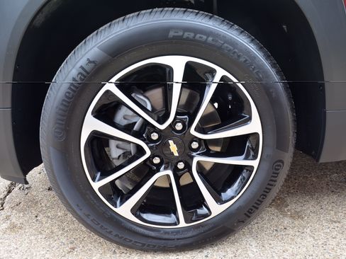 Used 2025 Chevrolet TrailBlazer LT AWD/4WD image 13