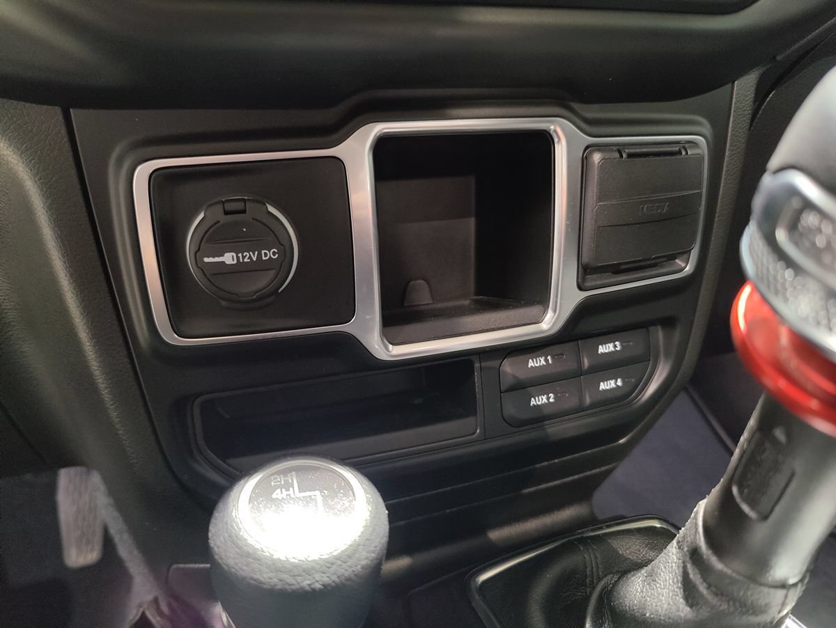 Used 2022 Jeep Wrangler Sport AWD/4WD image 39