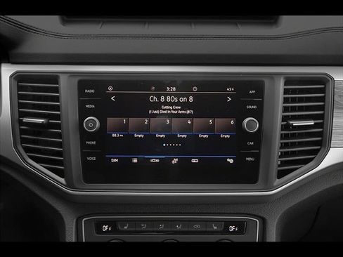 Used 2020 Volkswagen Atlas Cross Sport SE w/ Towing Package image 42