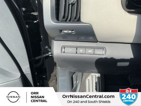 New 2026 Nissan Pathfinder SL image 18