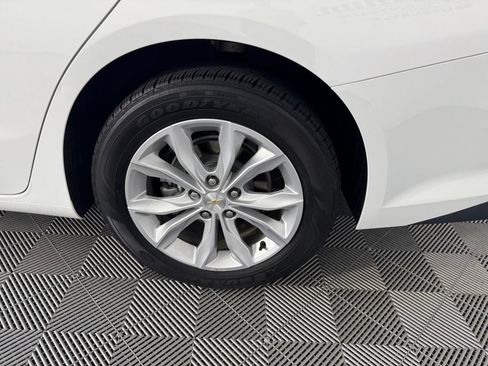 Used 2025 Chevrolet Malibu LT FWD image 13