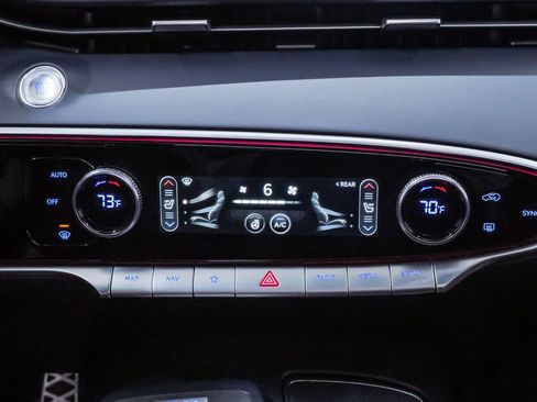 Certified 2023 Genesis GV70 2.5T Sport Prestige w/ Sport Prestige Package image 17