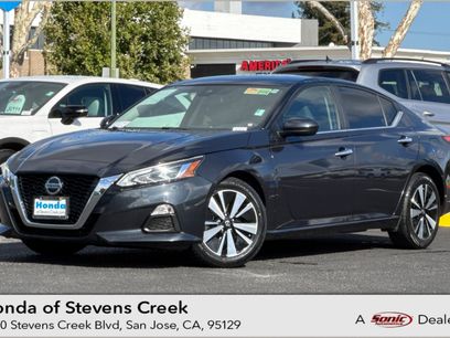 Used 2022 Nissan Altima 2.5 SV