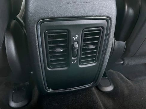 Used 2015 Jeep Grand Cherokee Laredo w/ Quick Order Package 23E AWD/4WD image 23