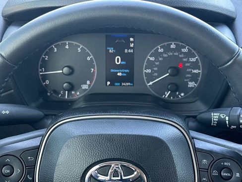 Used 2024 Toyota Corolla Cross LE w/ Moonroof Package FWD image 26